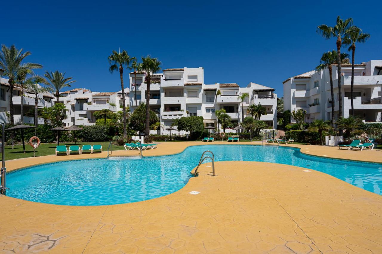 Costalita Beach Apartment Estepona Zewnętrze zdjęcie