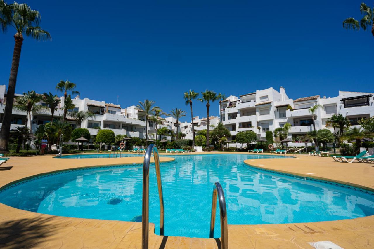 Costalita Beach Apartment Estepona Zewnętrze zdjęcie